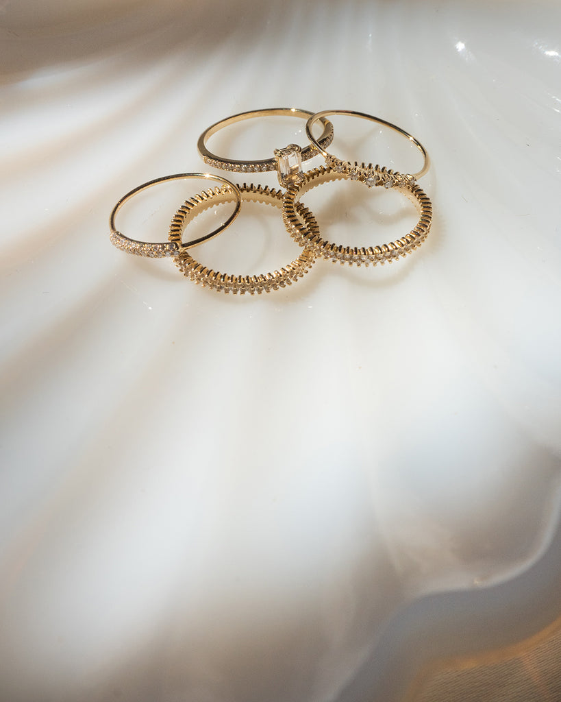 The Pave Bella Ring